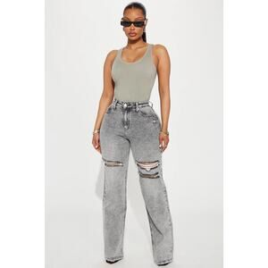 FASHIONNOVA
REMI RIPPED STRETCH BAGGY JEANS - SIZE L